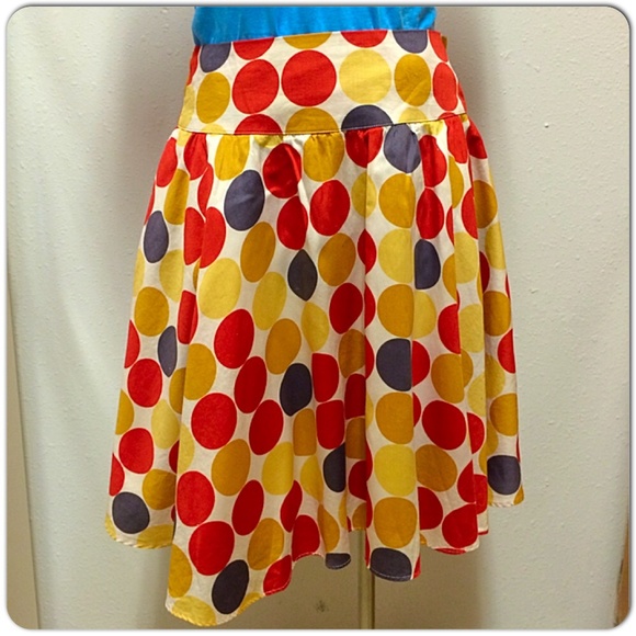 Bundled - Cream skirt w/ big polka dot pattern - Picture 2 of 4