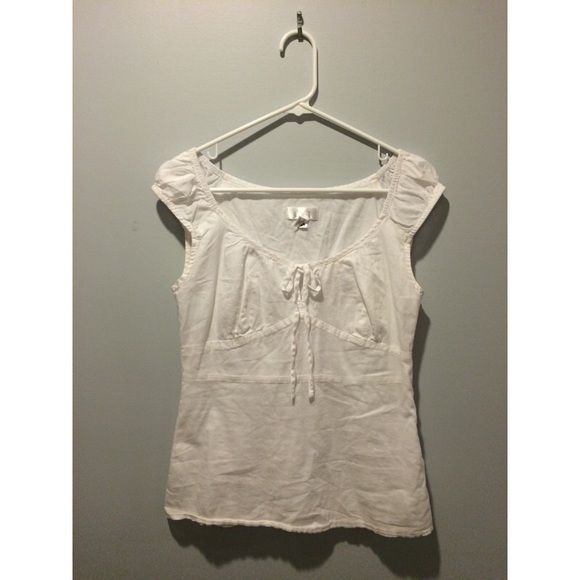 Beautiful Vintage White Top