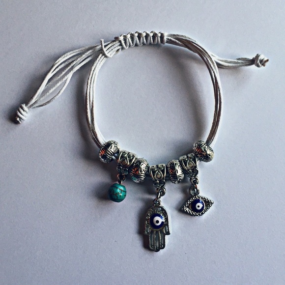 ❗️🚫SOLD❗️Mystic Evil Eye Charm Bracelet - Picture 2 of 2