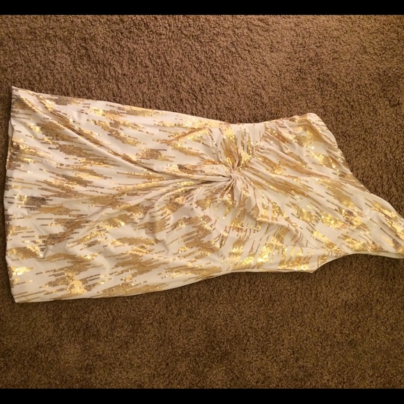 Dress - Picture 1 of 1