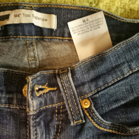 Levi's skinny jeans,  medium wash. - Picture 4 of 4