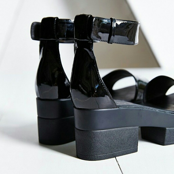 ---SOLD--- 🎉HOST PICK🎉 Weekend Wear Party! - Picture 2 of 4