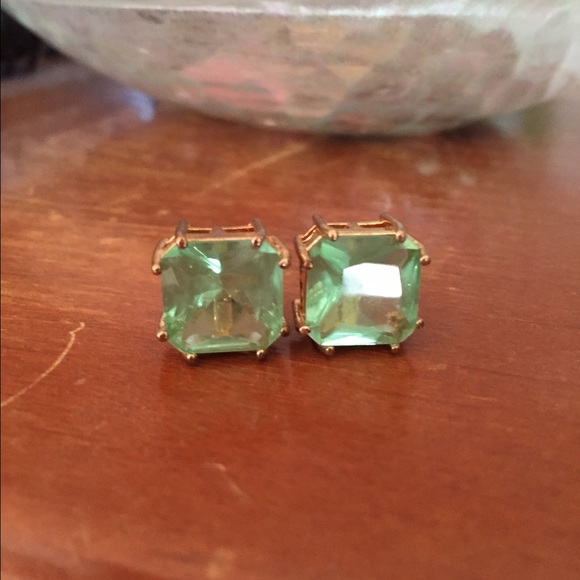 Earrings - Picture 1 of 1