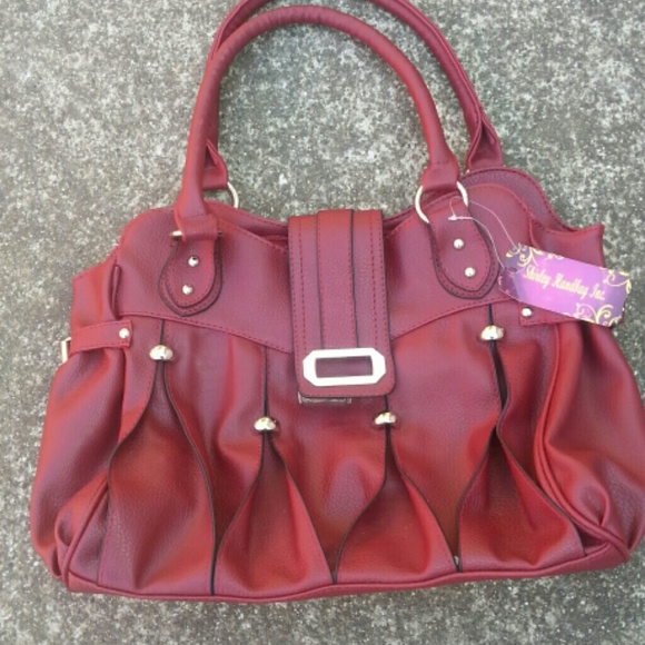 NWT large purse - Picture 1 of 3