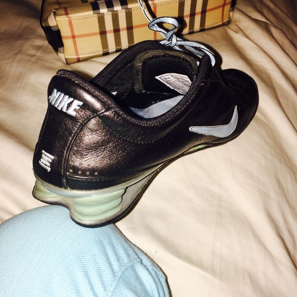 Nike Rival Shox
