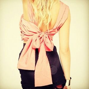 Soba skirt coral crop top