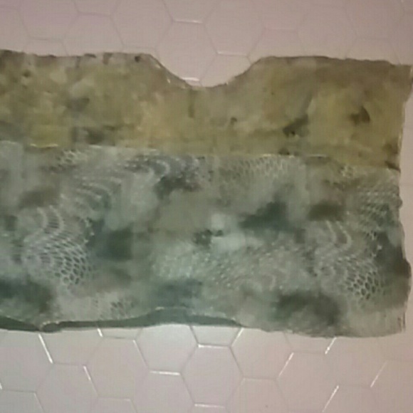 Top - Picture 3 of 4