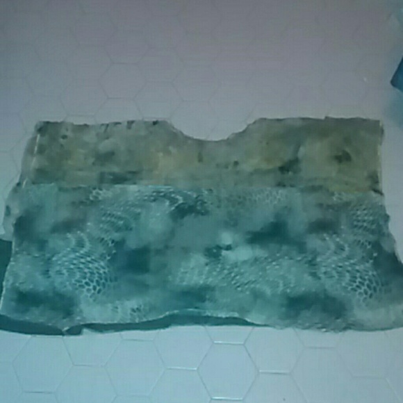 Top - Picture 4 of 4