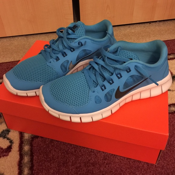 Nike Free 5.0 - size 6y