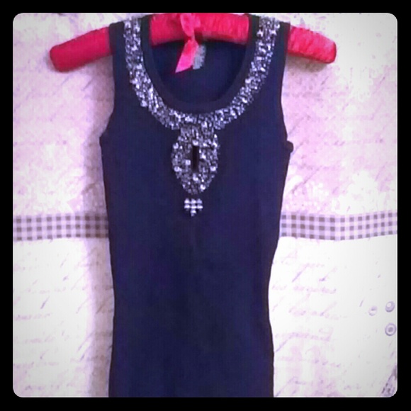 Black tank with lots of sequences and beads - Picture 1 of 1
