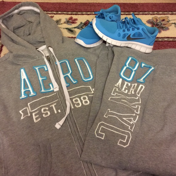 AERO sweatsuit - size M