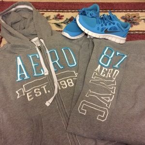AERO sweatsuit - size M