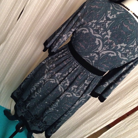 Dress by Laundry - Picture 3 of 4