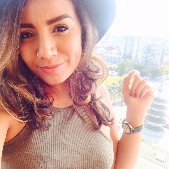 ✨MEET YOUR POSHER💫💕🎀 - Picture 5 of 5