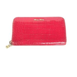 Authentic miu miu Round Zip Leather Wallet