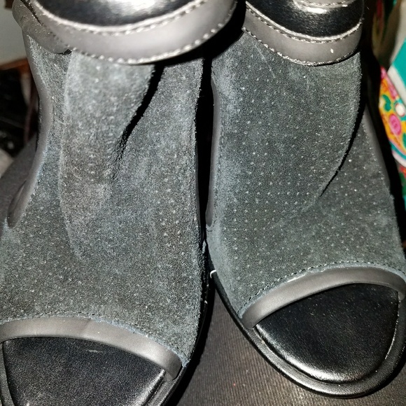 Sam Edelman sharp black shoe 6.5 - Picture 3 of 8