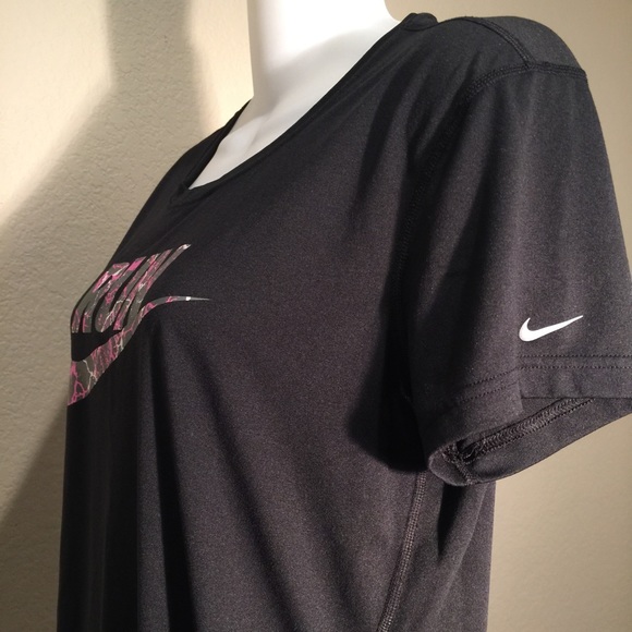 Women's Nike running Tee - Picture 4 of 4