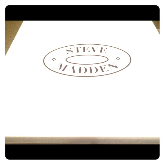 Steve Madden " HILIGHT" High-Top Sneaker