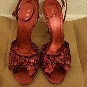 BCBGirls Ruched Bow Leather Sandals Size 7