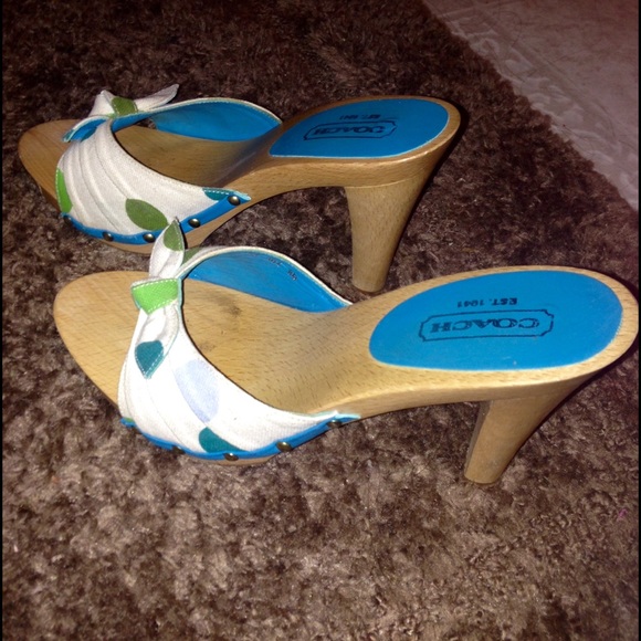 Authentic Coach Sandals - Picture 3 of 4