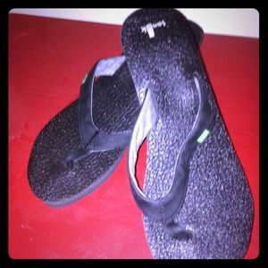 Black, Sanuk flip flop