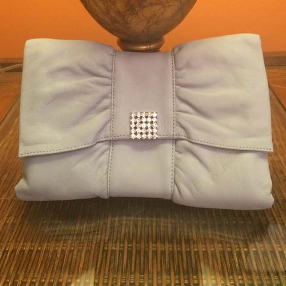 Banana Republic Clutches & Wallets - 💙 Banana Rep -HP-4/25!!💙
