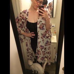 Forever 21 Tops - Floral maxi kimono Forever 21 Tops - Floral maxi kimono