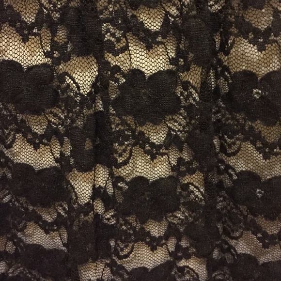 🔴BUNDLED🔴 Black lace- grey under top - Picture 2 of 3