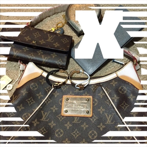 Bundle of bag and wallet only