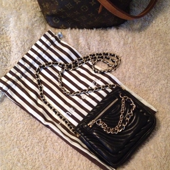 Henri Bendel crossbody