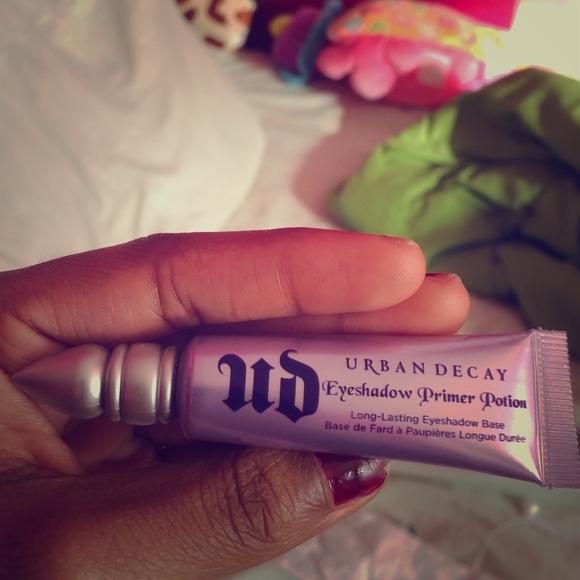 Urban Decay Eyeshadow Primer