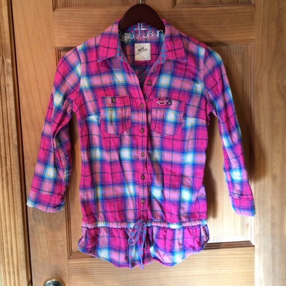 Adorable HOLLISTER Pink and Blue Flannel