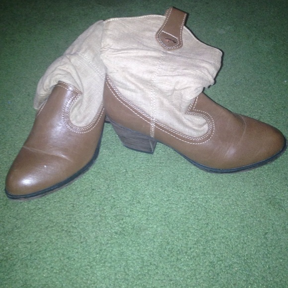 RocketDog boots... Size 8.5