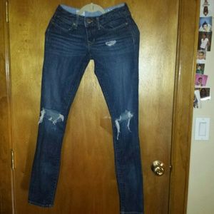 !!!SOLD !!!  Gap distressed Jean