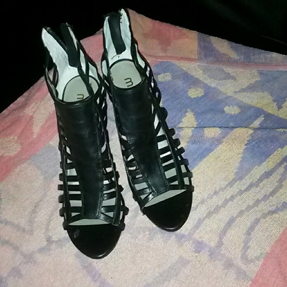 Wedge sandals
