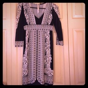 PRICE ⬇️ EUC Black & White Print Baby Doll Dress💞