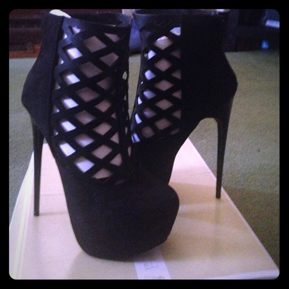 Brand New black Caged Heels