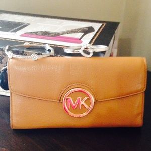 Wallet and bangle bundle.