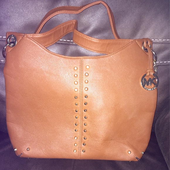 Micheal Kors purse