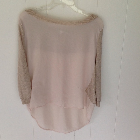 Dressy or casual quarter sleeve top - Picture 1 of 3