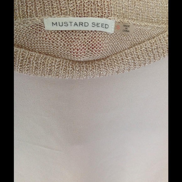 Dressy or casual quarter sleeve top - Picture 3 of 3