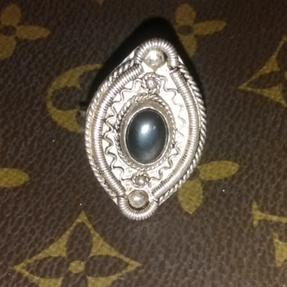 Vintage .925 Sterling Silver and hematite ring - Picture 1 of 2