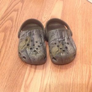 **SALE**Toddler camo crocs