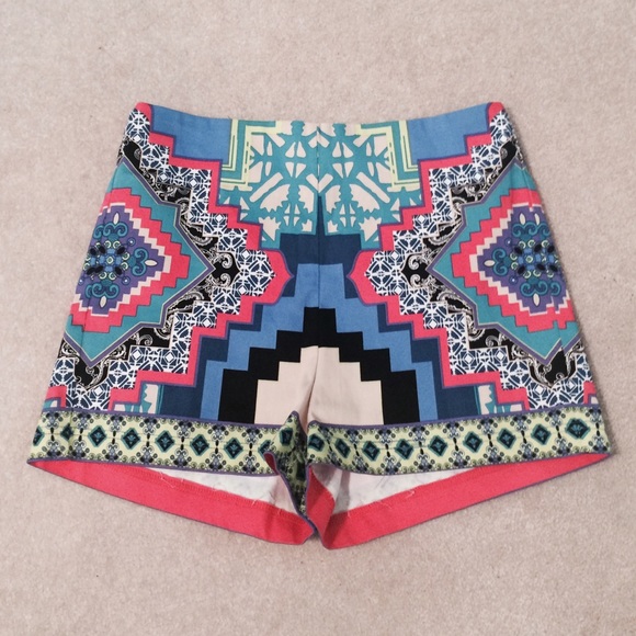 High waisted flying tomato Aztec shorts - Picture 1 of 4