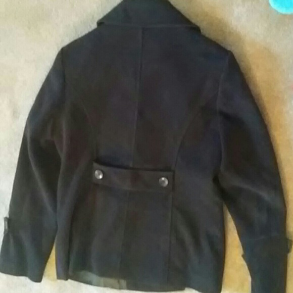 Button up - Picture 3 of 3