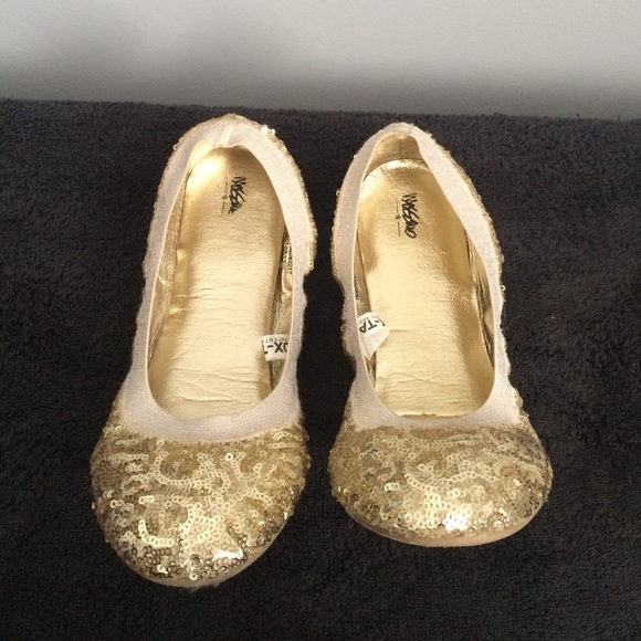 Gold sequin ballerina flats size 9
