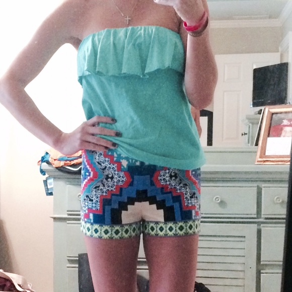 Lilly Pulitzer strapless top - Picture 2 of 3