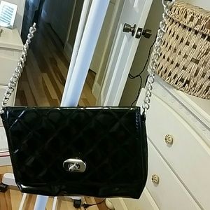 black and silver chain shoulder bag