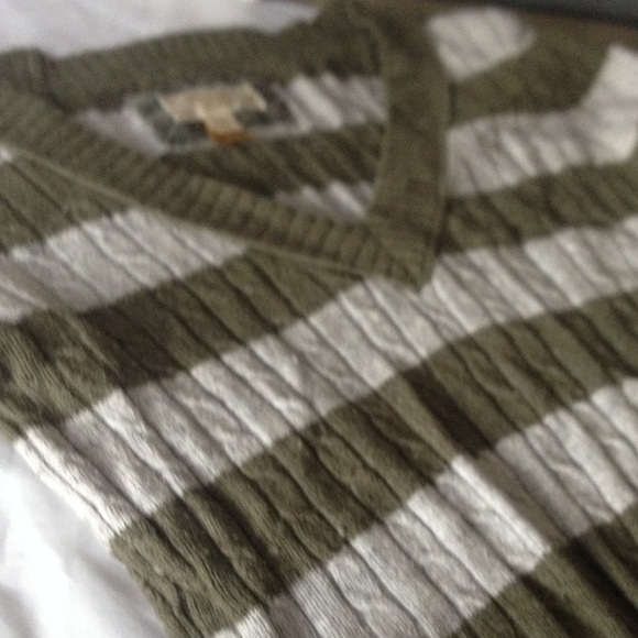 American Eagle Long Sleeve