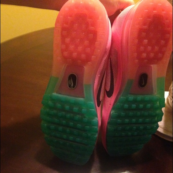 ๐SOLD๐Pink & Green Nike Airmax - Picture 3 of 4